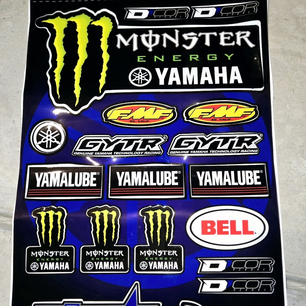 Decal set